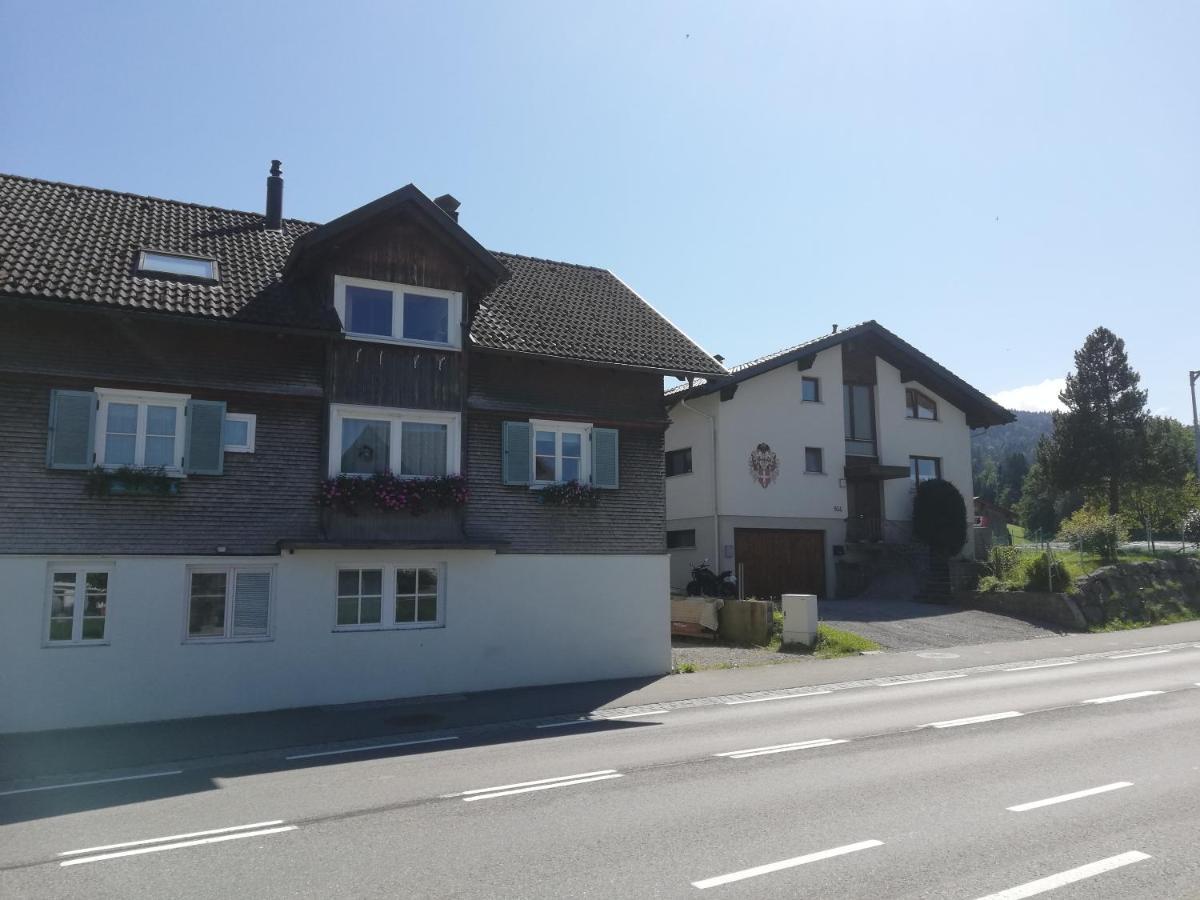 Gemuetliche Wohnung In Einfamilienhaus Alberschwende Kültér fotó